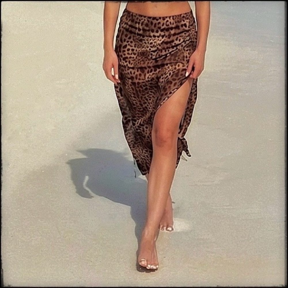 NWT TA3 Ruched, Flowy Midi Skirty In Spotted Leopard (Animal Print) With Slit